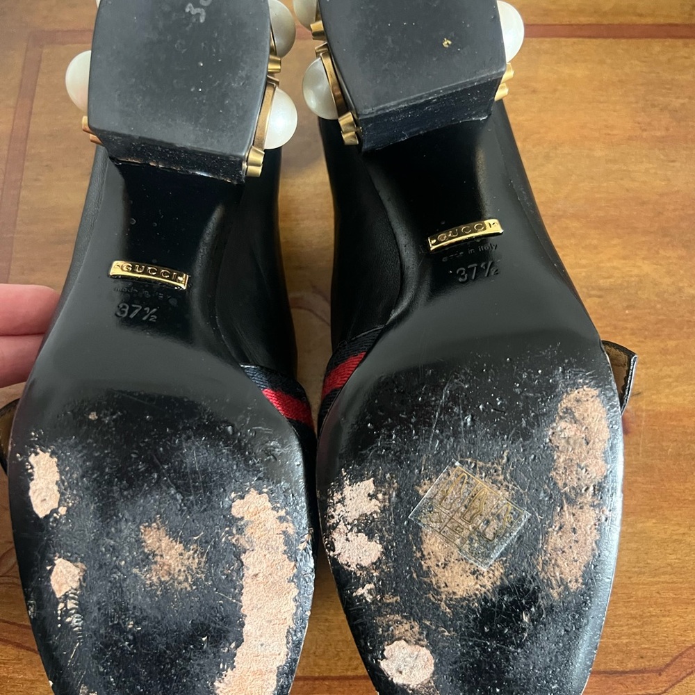Gucci Black Leather Loafers with Red & Navy Stripe and Gold Hardware - Picture 7 of 9